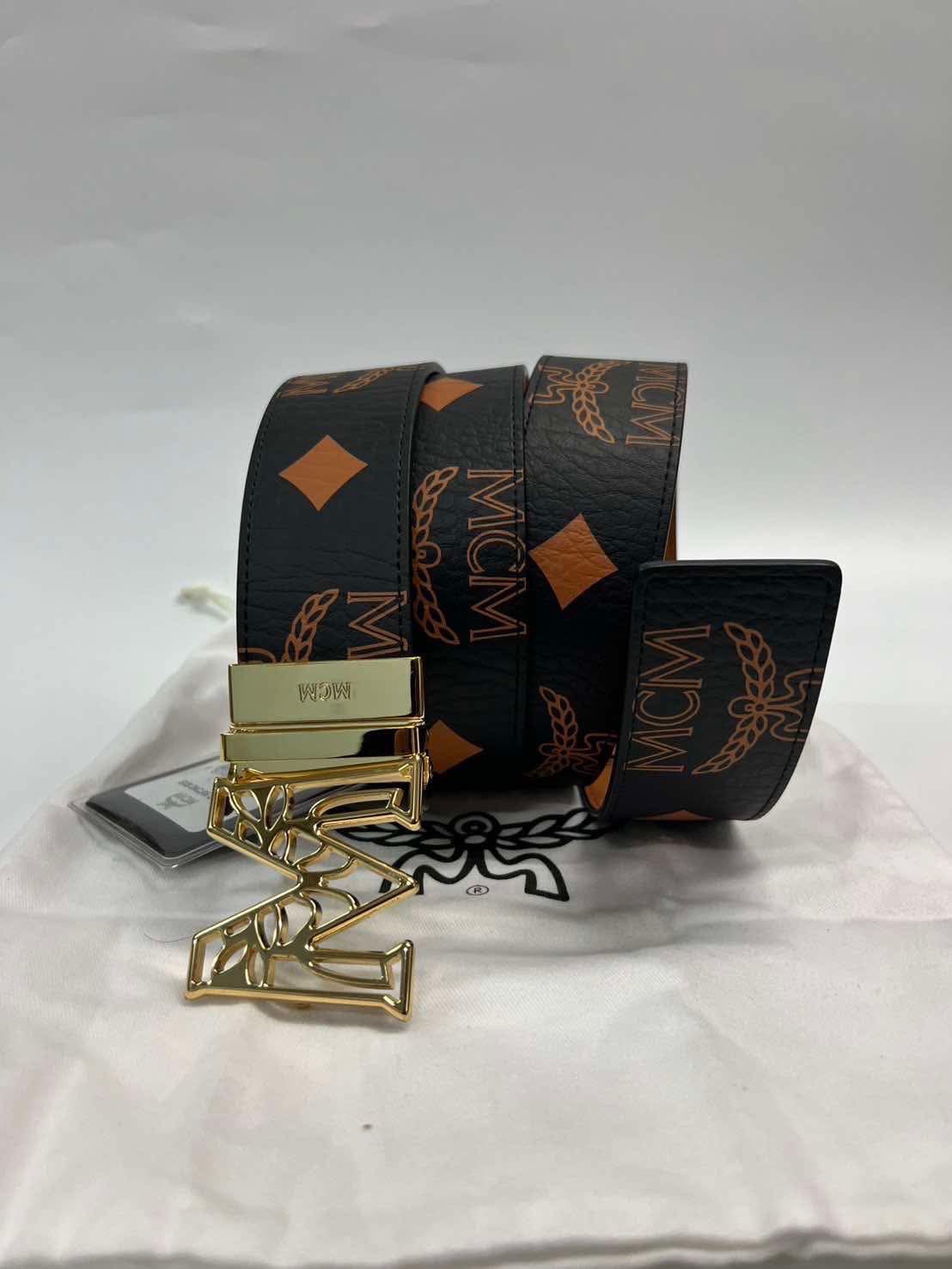 CLAUS LAUREL M REVERSIBLE BELT