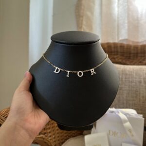 Dior(e)volution necklace in White Enamel