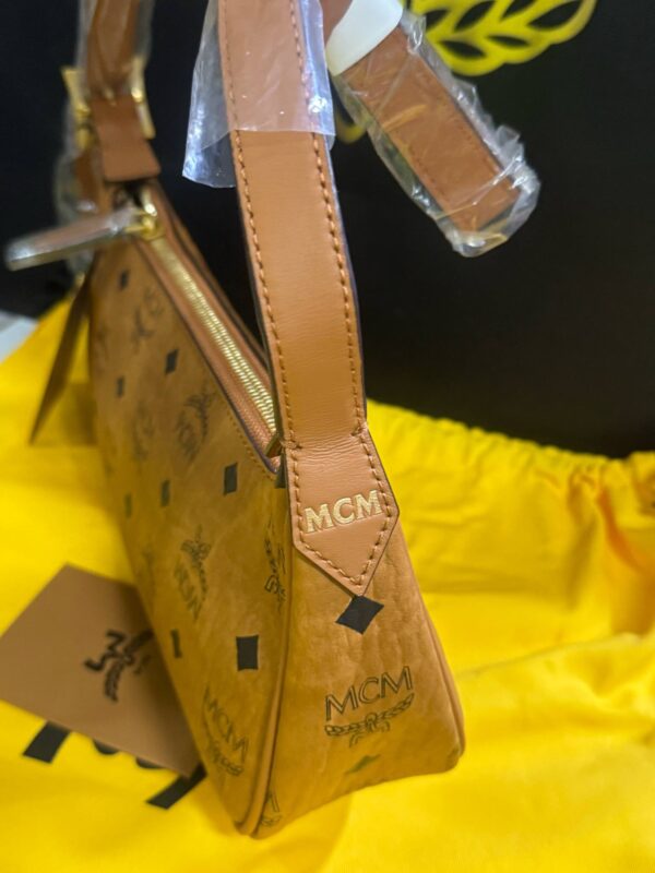 MCM SMALL AREN SHOULDER BAG - Image 6