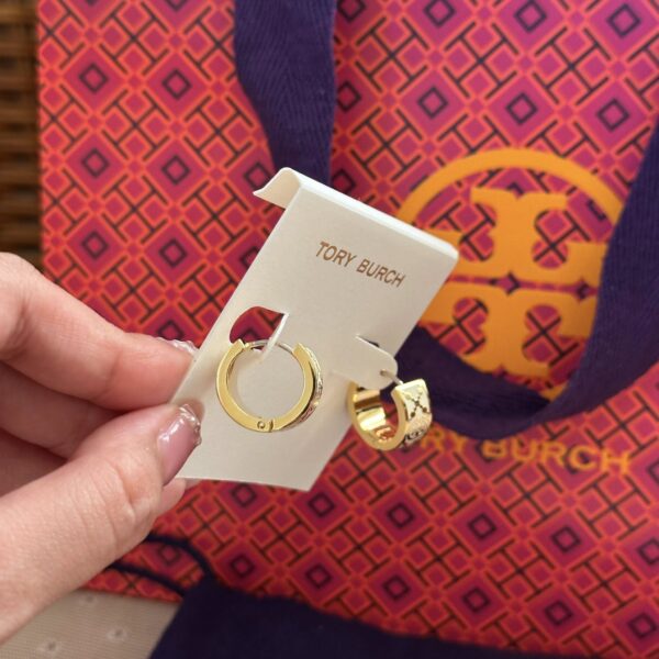 Tory Burch Hoops Earrings in White enamel - Image 5