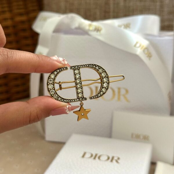 Dior 30 Montaigne hair clip - Image 3