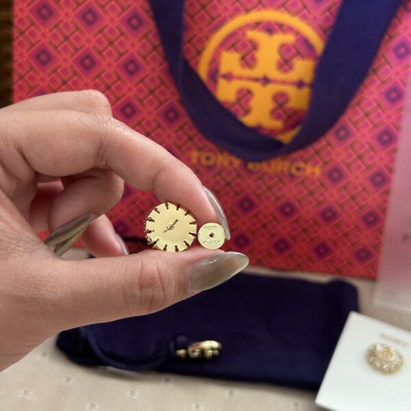 Kira Crystal Stud Earring Tory Burch - Image 4