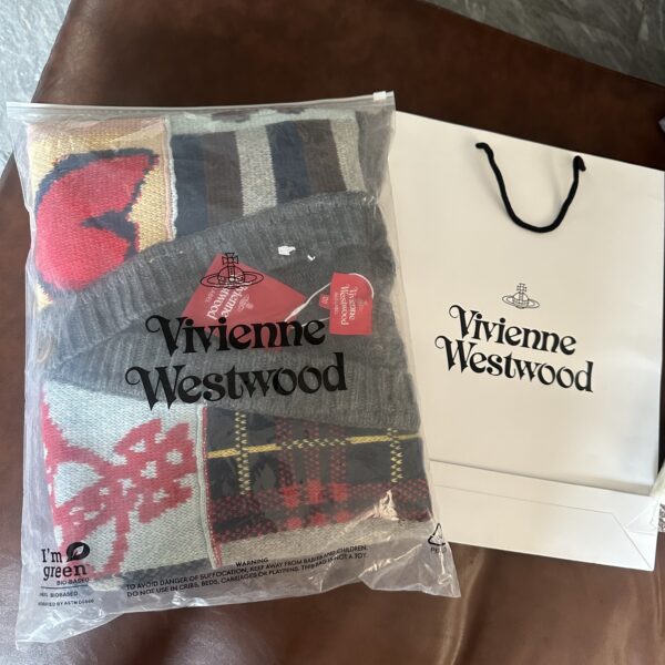 Vivienne Westwood Cardican size M - Image 3