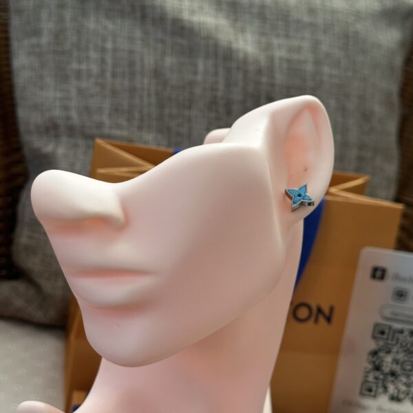 LV Earrings M80183 Y20 - Image 3
