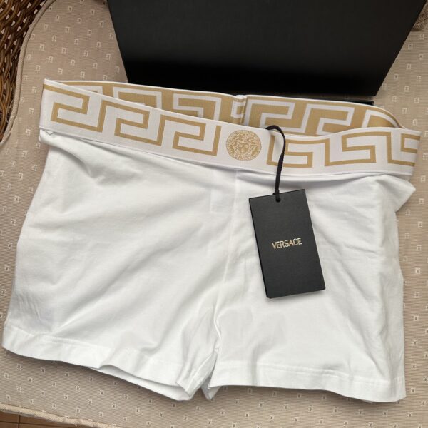 Versace shorts Size 4 - Image 9