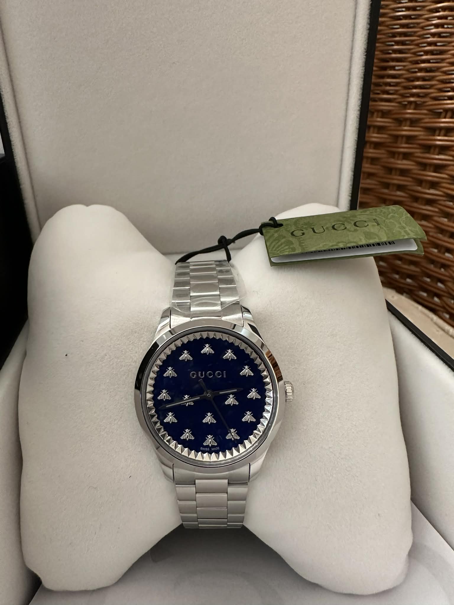 G-Timeless with Bee Motif with Lapis Lazuli dial 38mm - Image 8